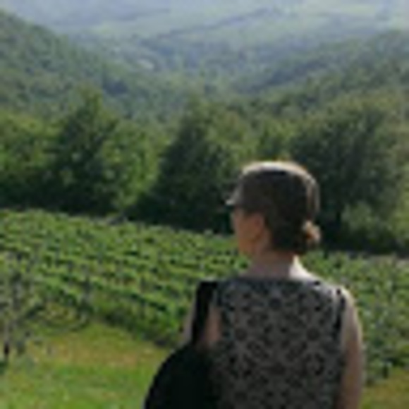 Meet your Posher, Celia - Picture 1 of 1